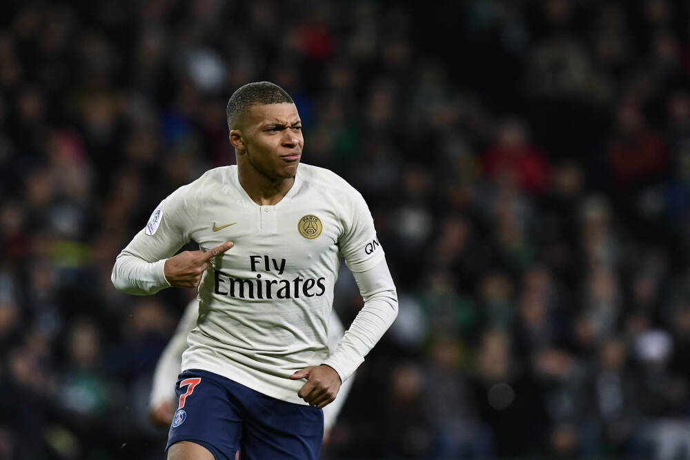 日杂公认7大神级底妆工具, 一把解决服帖度